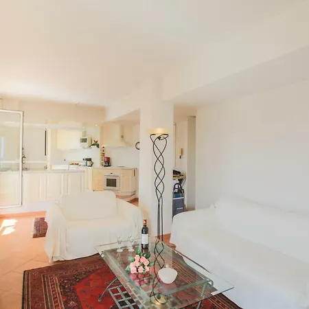 Terrasse Gambetta Caffarelli Apartment *